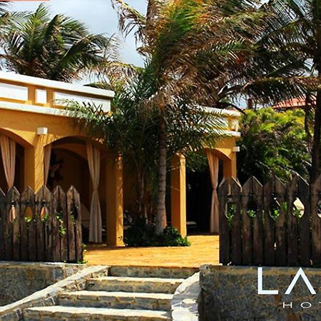 Lara Hotel 阿奎拉兹 外观 照片