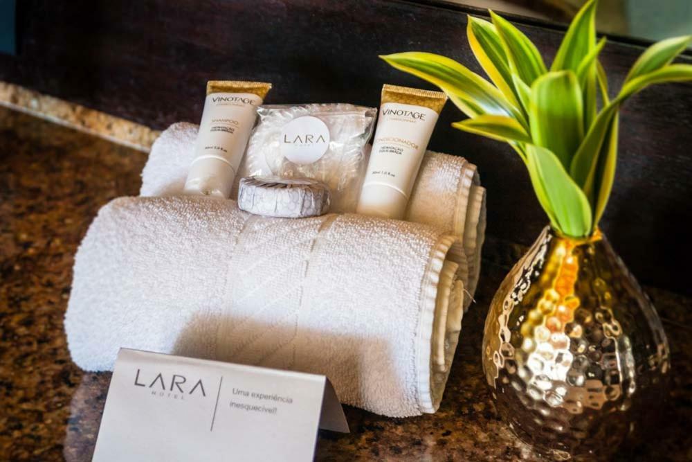 Lara Hotel 阿奎拉兹 外观 照片